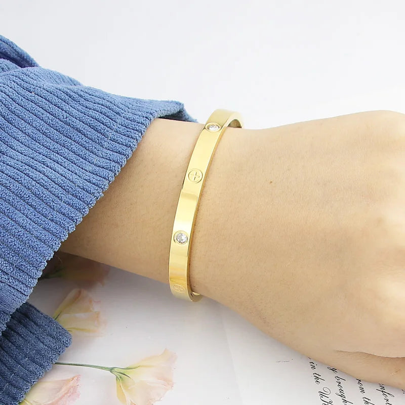 Bracelete de Parafusos