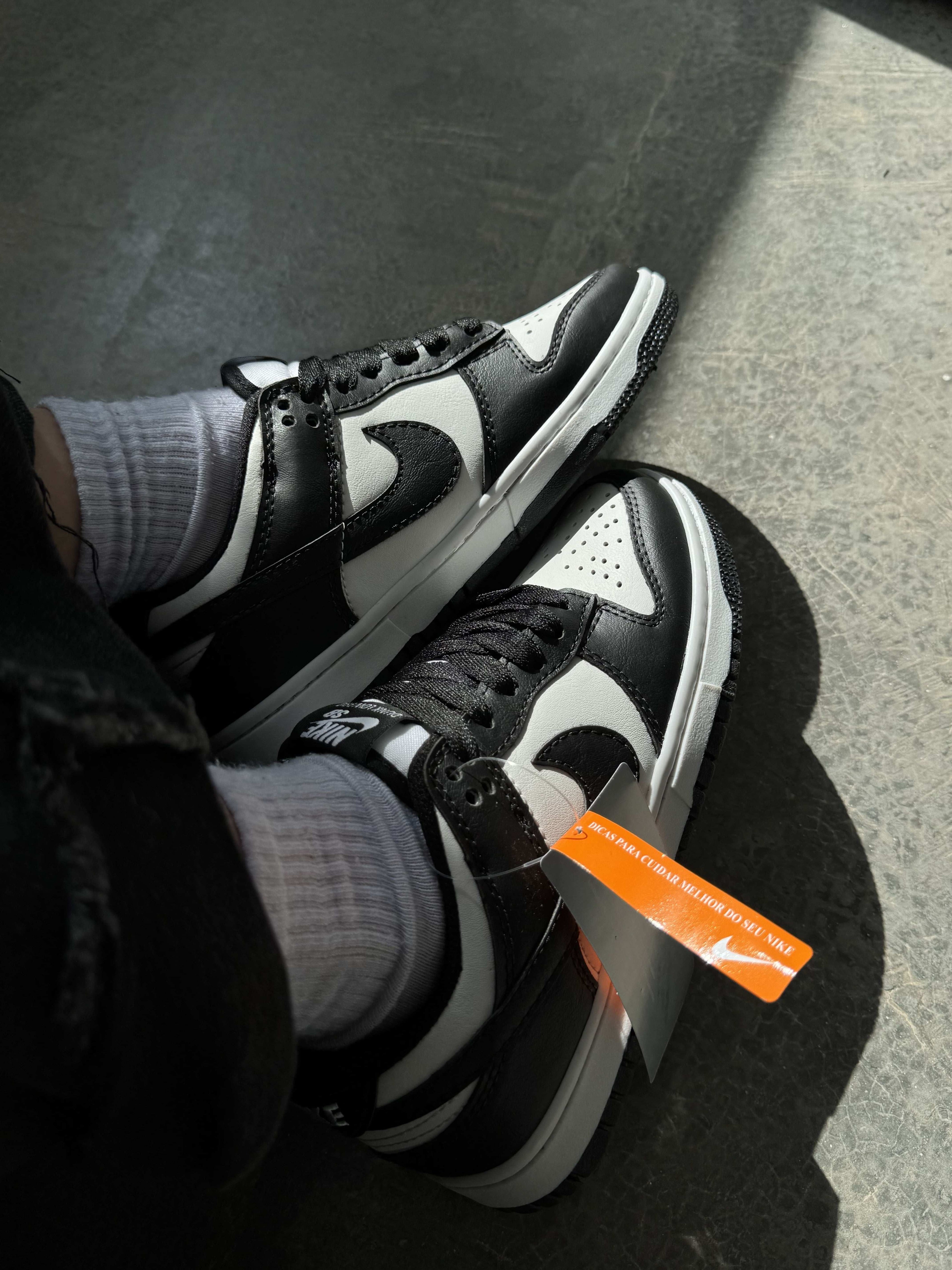 Tênis Dunk Preto e Branco Casual