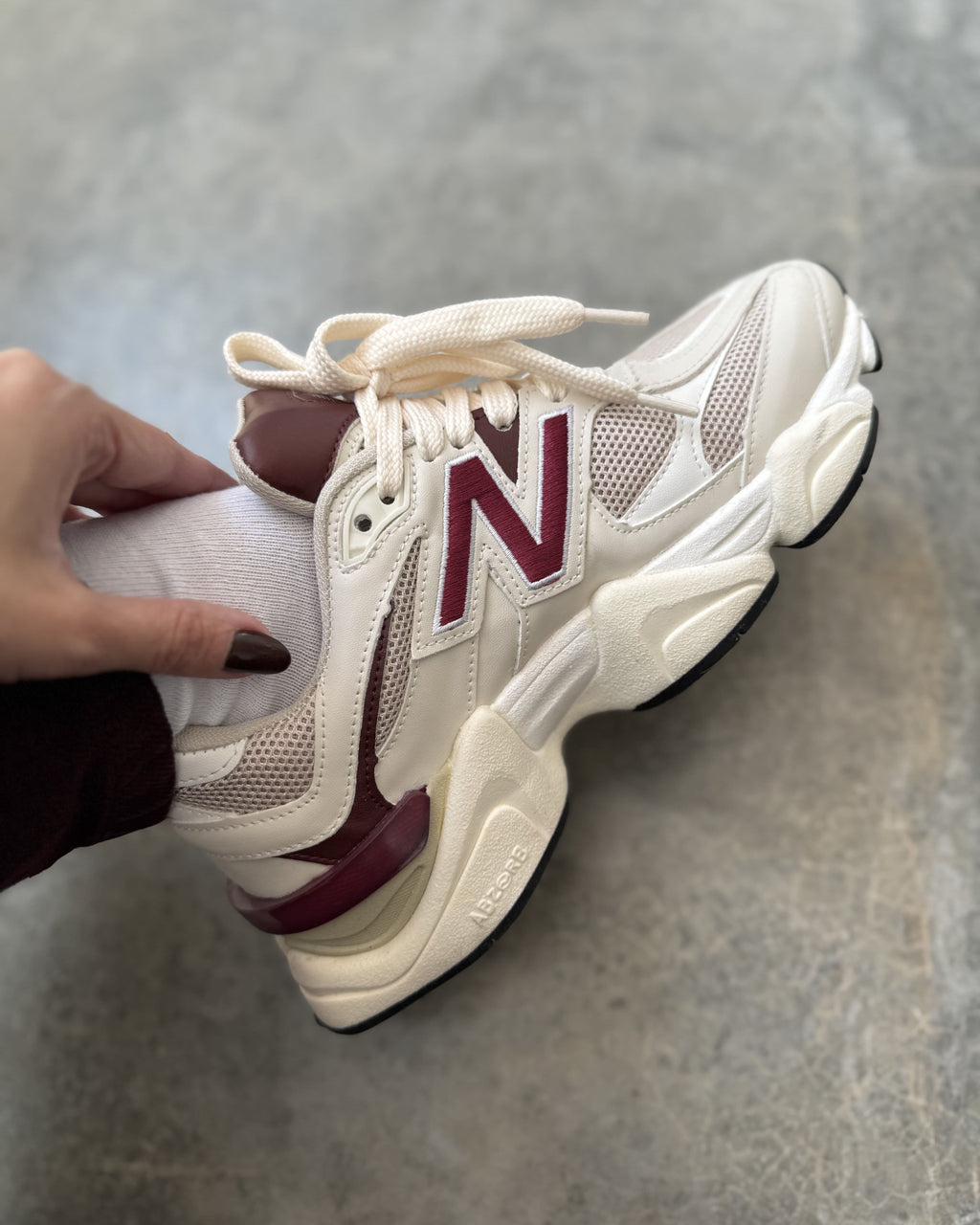 Tênis NB 9060 Off Bordo Casual