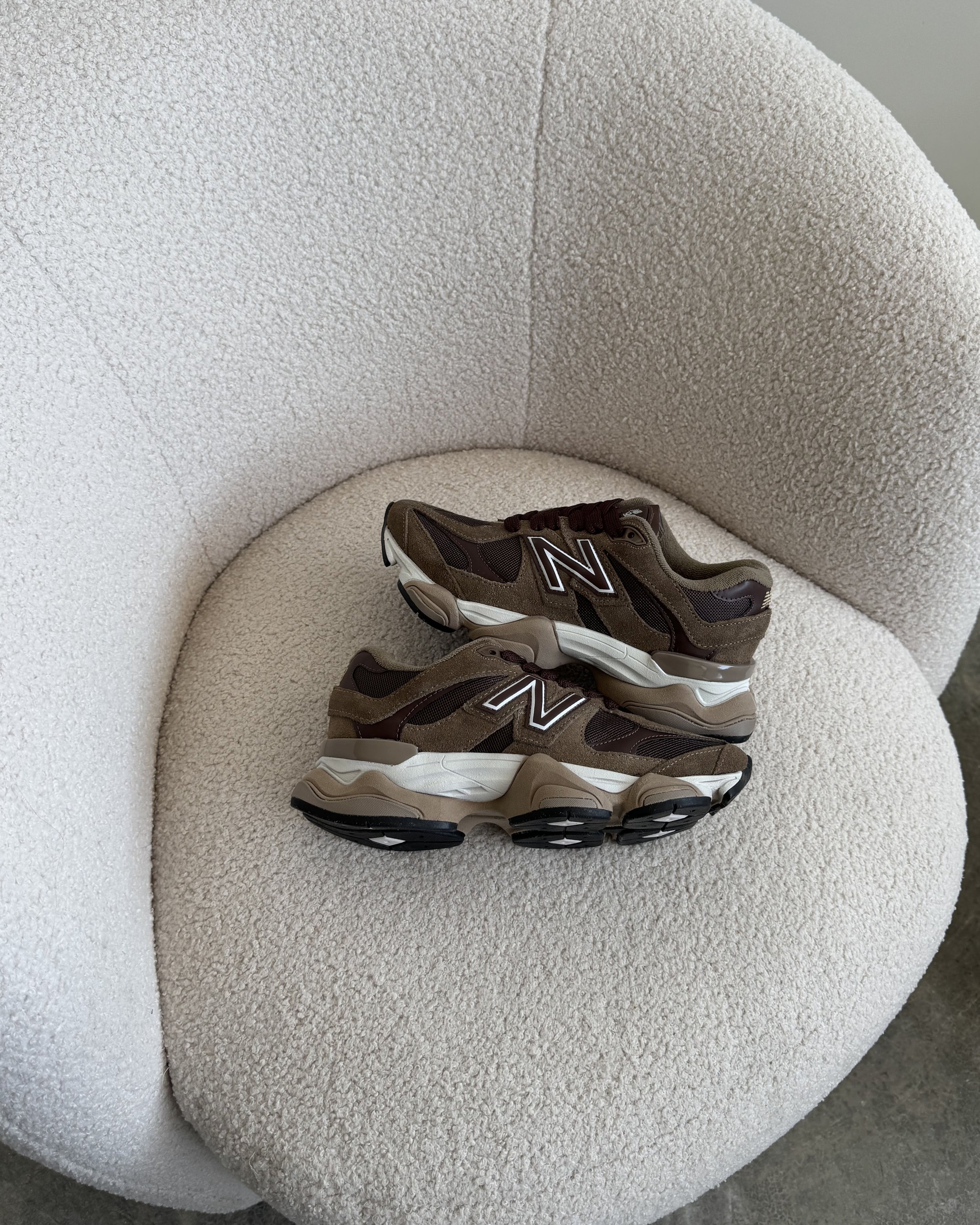 Tênis NB 9060 Marrom