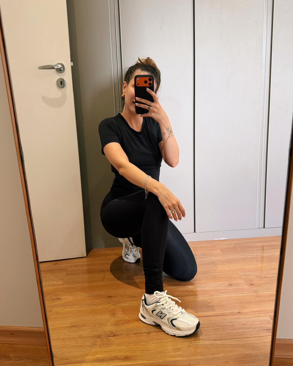 Tênis NB 530 Off White com Azul Marinho