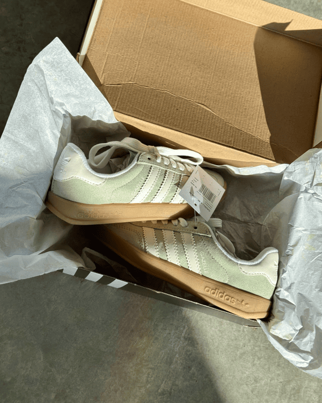 Tênis Gazelle Indoor Verde Menta em Camurça Atoalhada